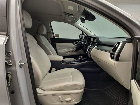 Used 2023 Kia Sorento SX image 28