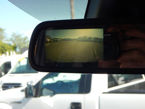 Used 2020 Chevrolet Express 2500 image 24