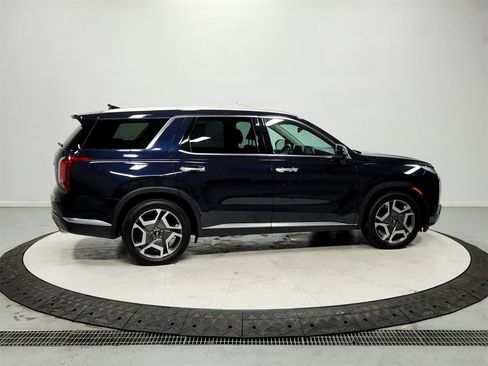 Used 2023 Hyundai Palisade Limited image 8