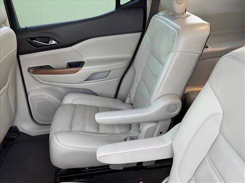 Used 2017 GMC Acadia Denali w/ Technology Package image 9