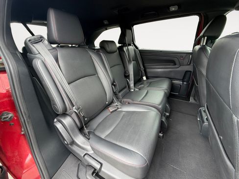 Used 2023 Honda Odyssey Sport image 18