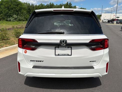 Used 2026 Honda Odyssey Sport-L image 2