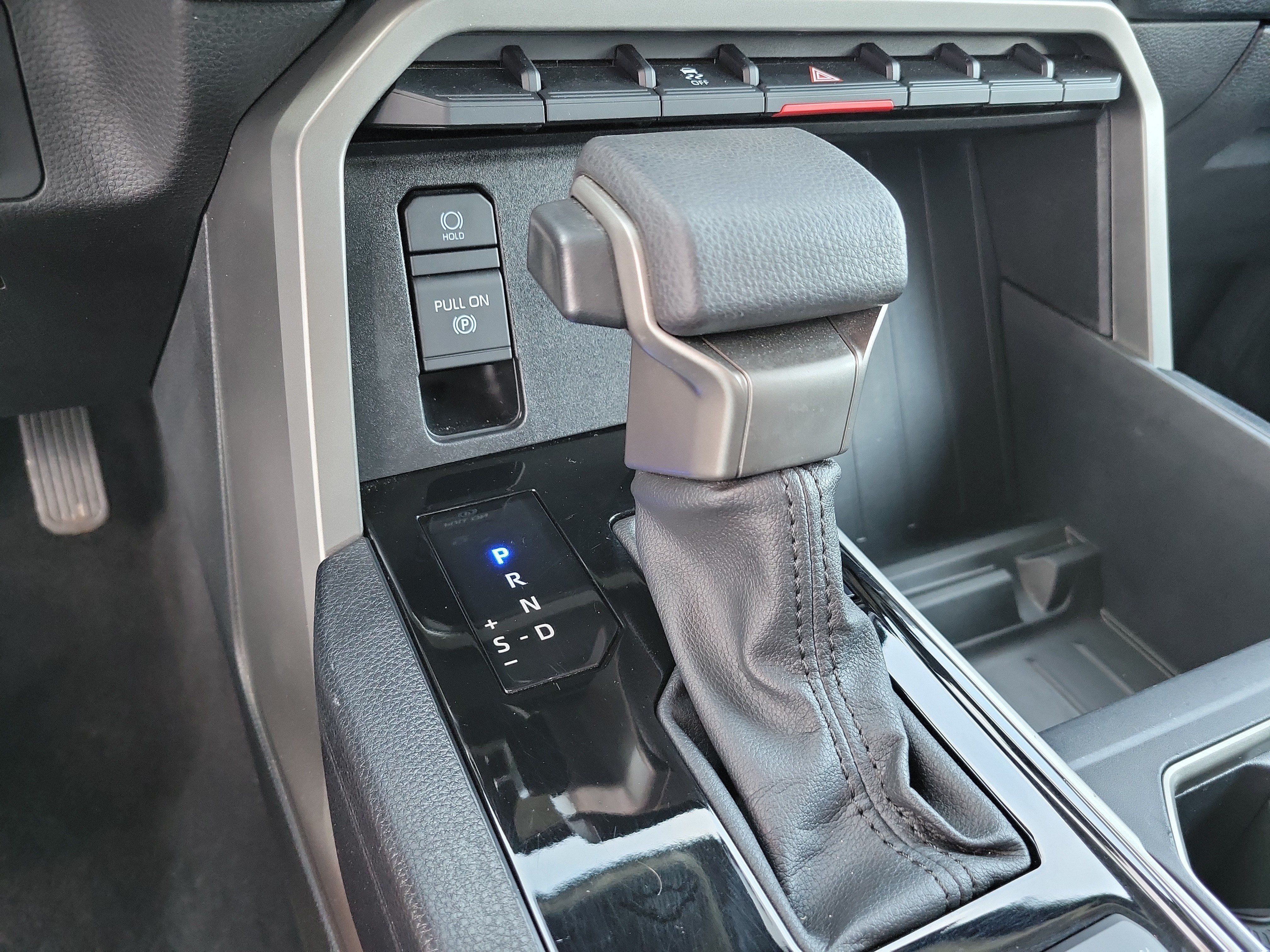 Used 2023 Toyota Tundra SR5 w/ SR5 Convenience Package AWD/4WD image 18