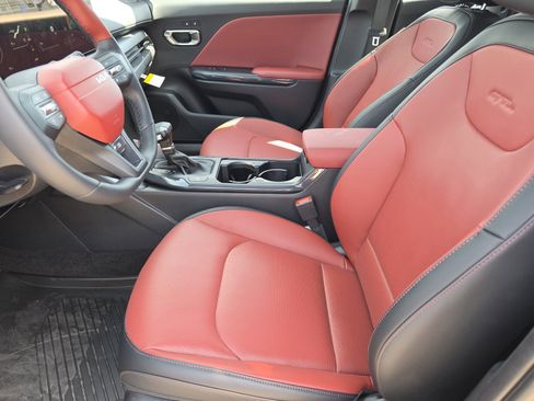 New 2026 Kia K4 GT-Line w/ GT-Line Premium Package FWD image 8
