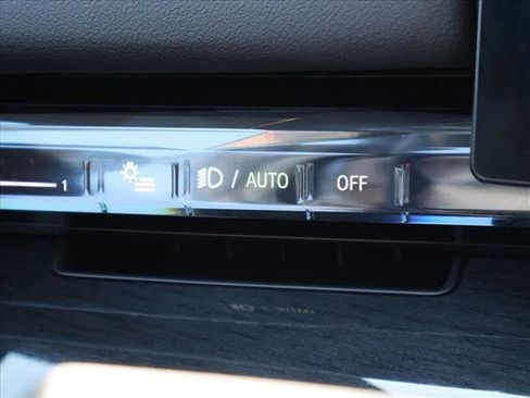 Used 2026 BMW i5 eDrive40 AWD/4WD image 14