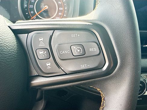 Used 2024 Jeep Wrangler Unlimited Sport AWD/4WD image 35
