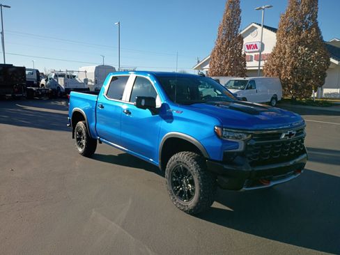 New 2026 Chevrolet Silverado 1500 ZR2 image 9