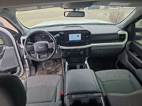 Used 2023 Ford F350 XLT image 9