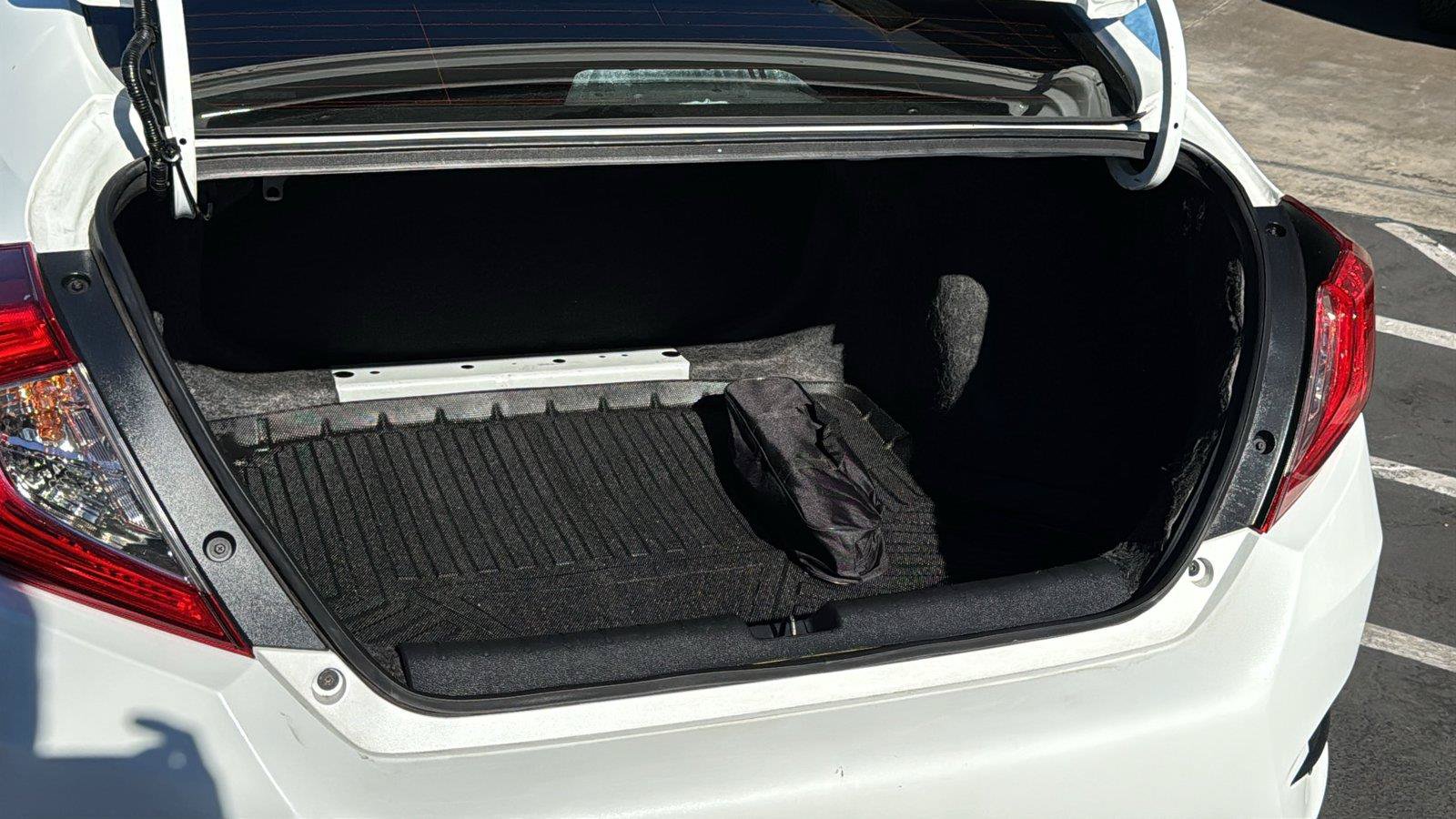 Used 2019 Honda Civic LX image 9