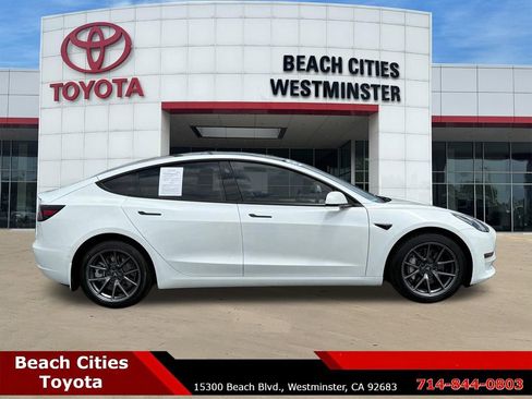 Used 2022 Tesla Model 3 Long Range AWD/4WD image 13