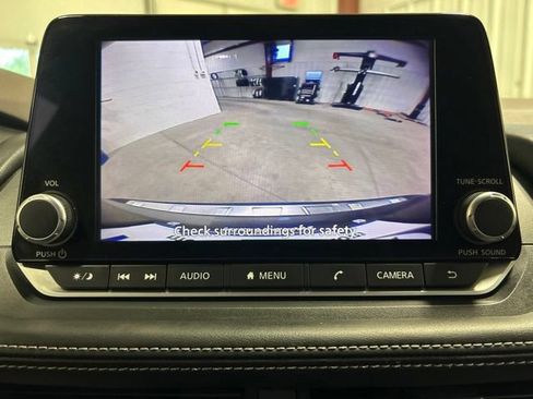 Used 2023 Nissan Rogue SV AWD/4WD image 31