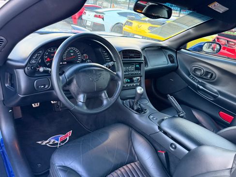 Used 2004 Chevrolet Corvette Z06 w/ Z06 Preferred Equipment Group RWD image 37