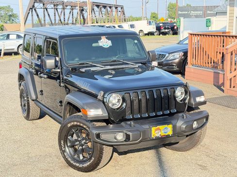Used 2021 Jeep Wrangler Unlimited Sport AWD/4WD image 2