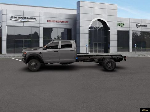 New 2026 RAM 4500 Tradesman w/ Chrome Appearance Group AWD/4WD image 3