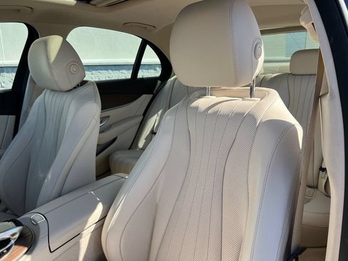 Used 2019 Mercedes-Benz E 300 4MATIC image 15
