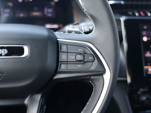 New 2025 Jeep Grand Cherokee Laredo w/ MOPAR Finishing Package image 24