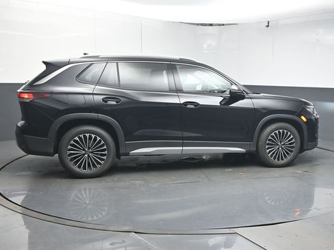 New 2026 Volkswagen Tiguan S FWD image 8