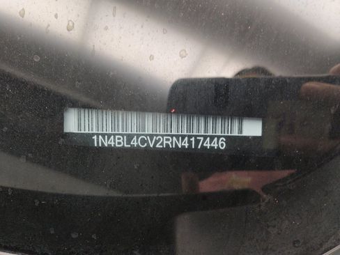 Used 2024 Nissan Altima 2.5 SR FWD image 33