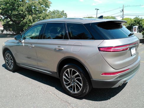 Used 2020 Lincoln Corsair AWD w/ Equipment Group 101A image 5