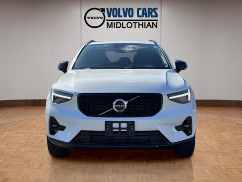 New 2026 Volvo XC40 B4 Plus w/ Protection Package Premier FWD image 8