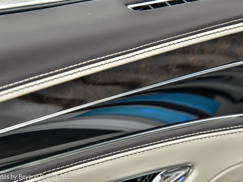 Used 2024 Bentley Flying Spur V8 AWD/4WD image 26