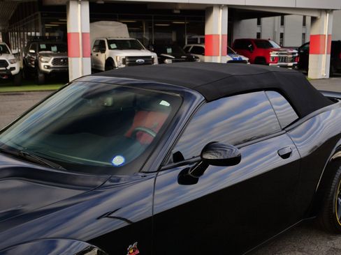 Used 2023 Dodge Challenger R/T Scat Pack image 19