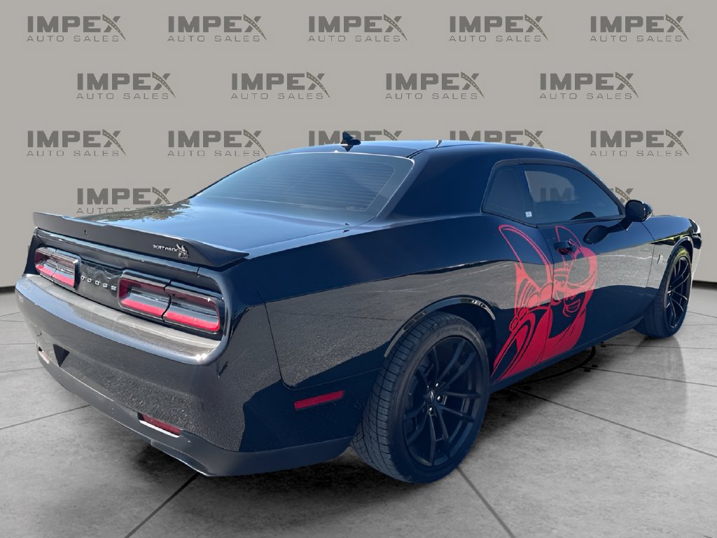 Used 2022 Dodge Challenger R/T Scat Pack w/ Dynamics Package RWD image 5