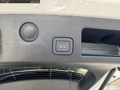 New 2026 GMC Terrain Elevation w/ Elevation Premium Package image 7