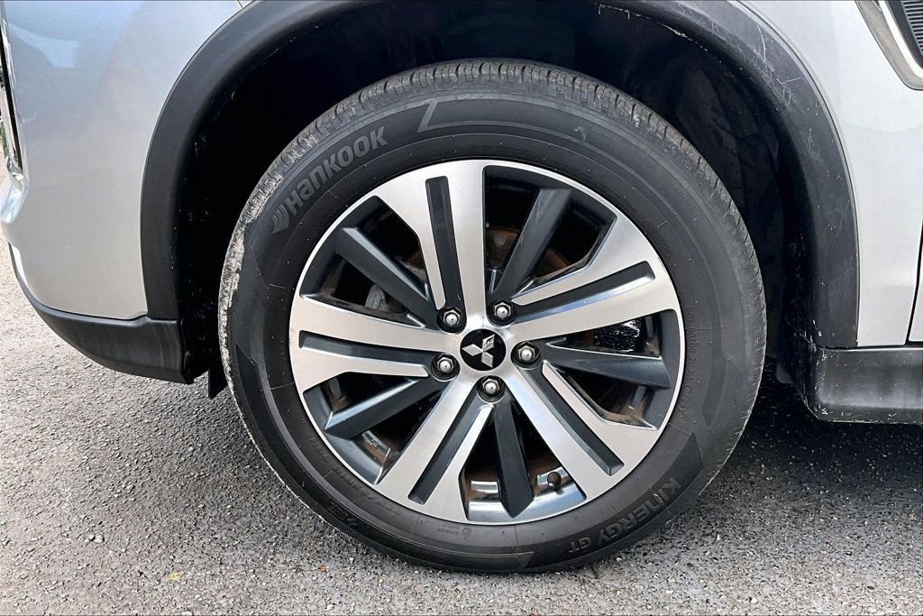 Used 2020 Mitsubishi Outlander Sport SE AWD/4WD image 32