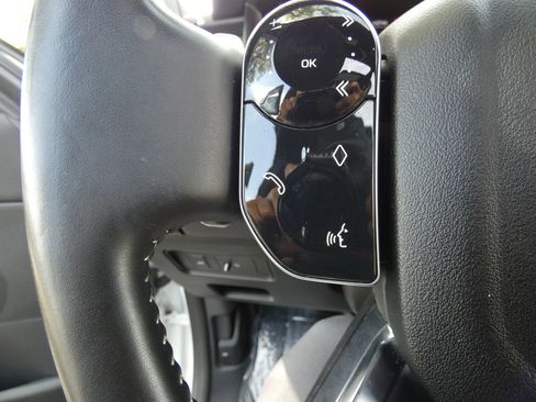 Used 2020 Land Rover Discovery HSE Luxury image 80