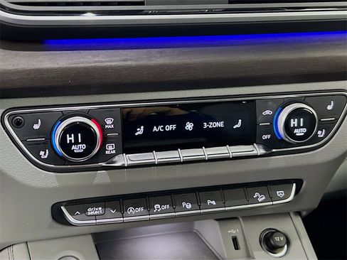 Used 2024 Audi Q5 2.0T Prestige image 18