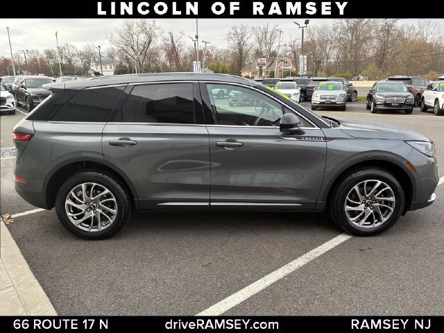 Certified 2022 Lincoln Corsair AWD w/ Equipment Group 101A image 9