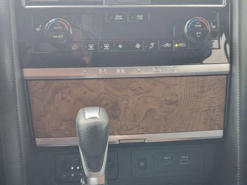 Certified 2024 Nissan Armada SL w/ Captain's Chairs Package image 17