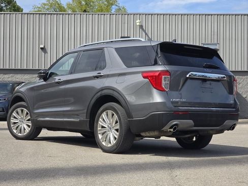 Used 2022 Ford Explorer Limited w/ Equipment Group 301A AWD/4WD image 14