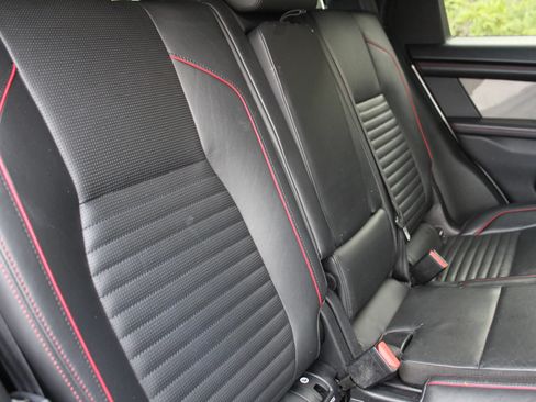 Used 2020 Land Rover Discovery Sport HSE R-Dynamic AWD/4WD image 15