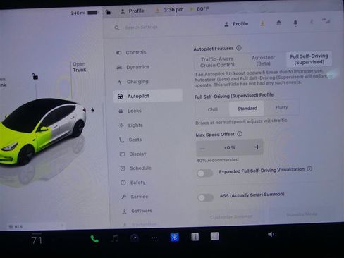 Used 2023 Tesla Model 3 Standard Range image 14