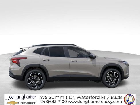 New 2026 Chevrolet Trax RS w/ Driver Confidence Package FWD image 5