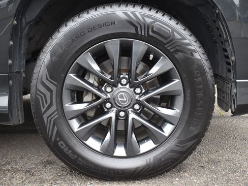 Used 2022 Lexus GX 460 Premium image 28