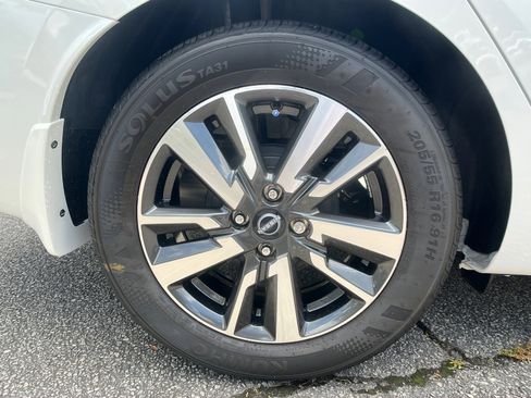 New 2025 Nissan Versa SV w/ Trunk Package image 17