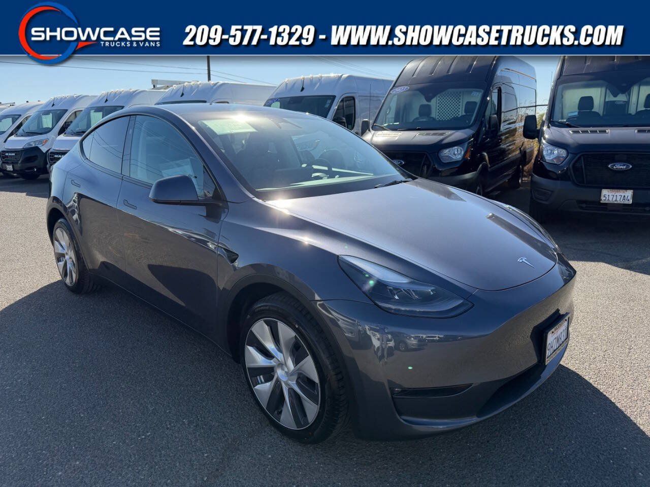 Used 2023 Tesla Model Y Long Range AWD/4WD image 1