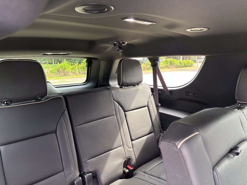 Used 2023 GMC Yukon XL SLT w/ SLT Luxury Package RWD image 22