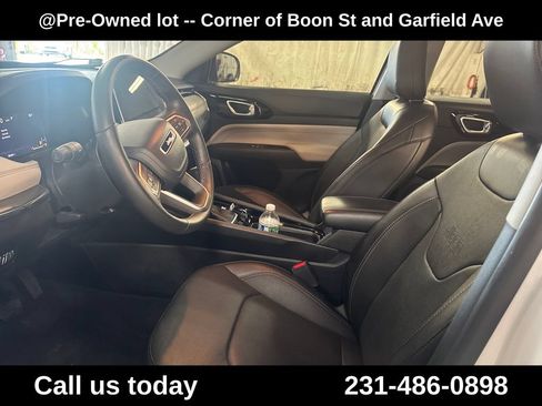 Used 2022 Jeep Compass Limited w/ Elite Group AWD/4WD image 14