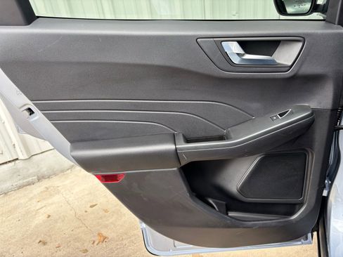 Used 2022 Ford Escape SEL image 24