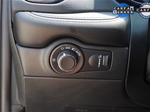 Certified 2023 Dodge Durango SXT image 21