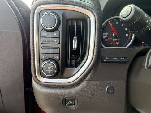 Used 2019 Chevrolet Silverado 1500 LTZ w/ LTZ Premium Package AWD/4WD image 15