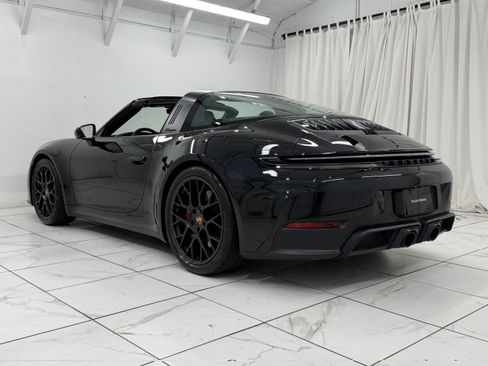 Certified 2025 Porsche 911 Targa 4 GTS AWD/4WD image 3