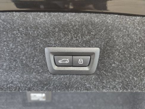 Used 2026 BMW 330i Sedan w/ Convenience Package RWD image 31