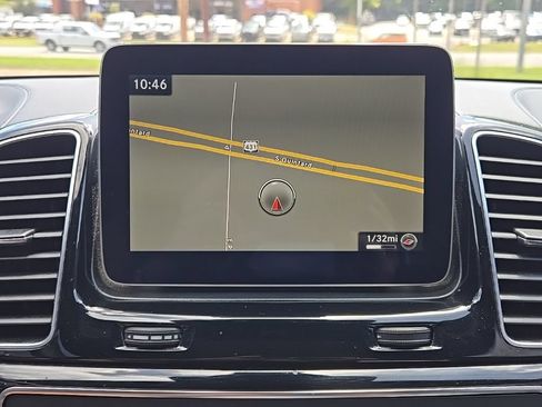 Used 2017 Mercedes-Benz GLS 550 4MATIC image 5