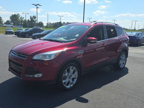 Used 2016 Ford Escape Titanium FWD image 3