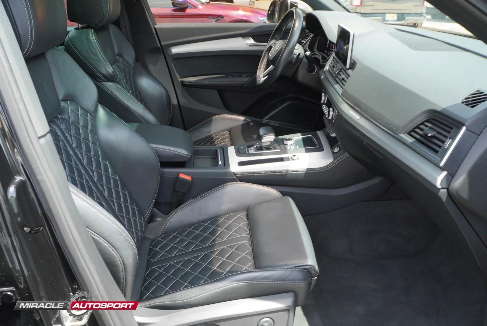 Used 2018 Audi SQ5 Premium Plus w/ Navigation Package AWD/4WD image 31